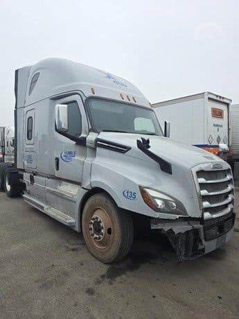 2019 Freightliner Cascadia 126