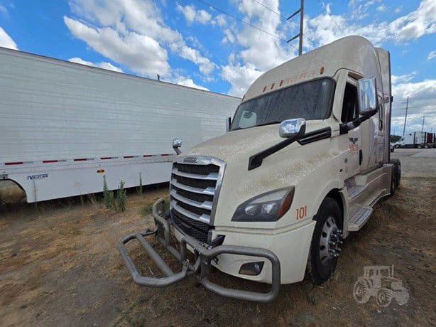 2020 Freightliner Cascadia 126 thumbnail 14