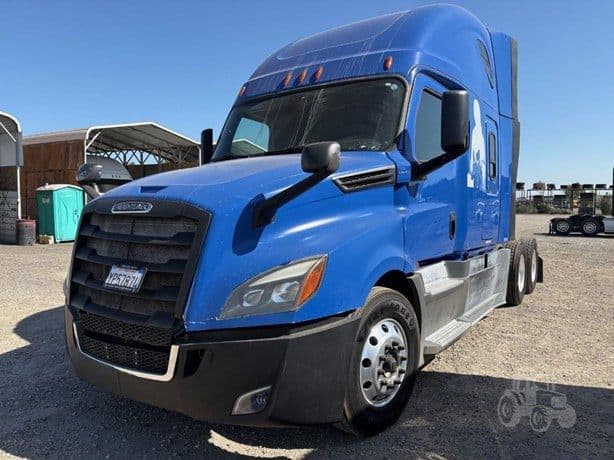 2019 Freightliner Cascadia 126