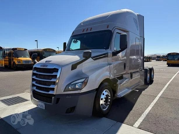 2018 Freightliner Cascadia 126 thumbnail 21
