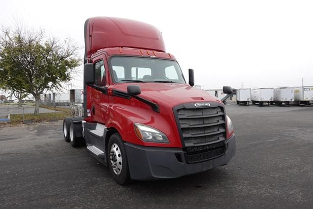 2019 Freightliner Cascadia 126 Day Cab
