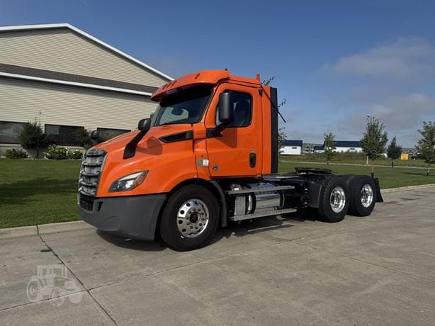 2019 Freightliner Cascadia 116