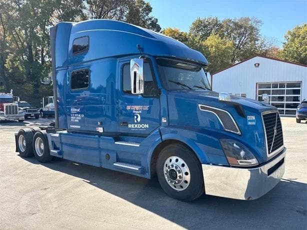 2016 Volvo VNL64T780