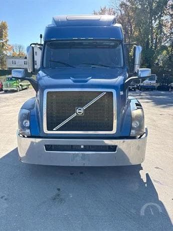 2016 Volvo VNL64T780 thumbnail 3